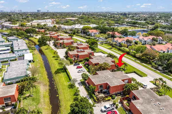 3229 Gardens East Drive #B, Palm Beach Gardens, FL 33410