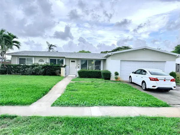 10900 NW 18th Place, Pembroke Pines, FL 33026