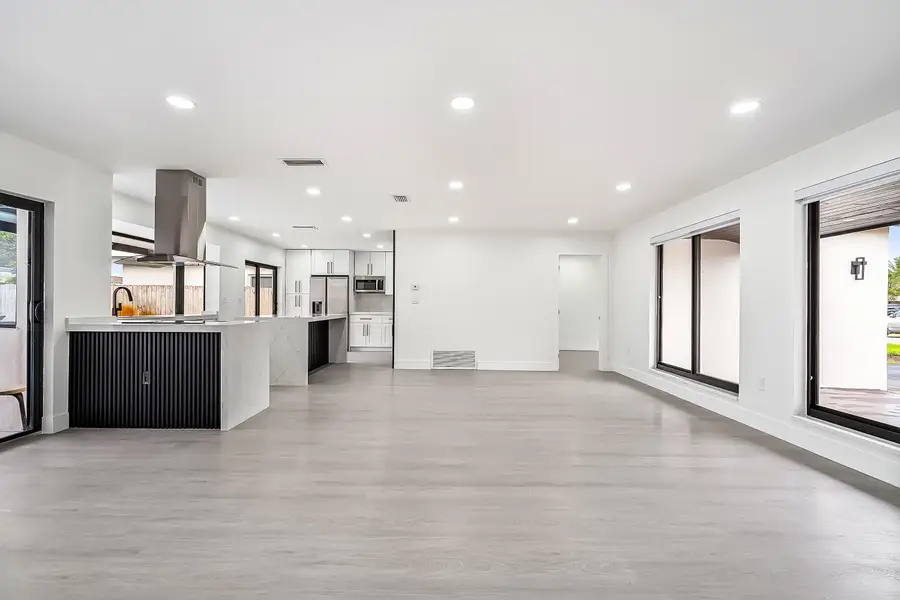 7550 Grandview Boulevard, Miramar, FL 33023 - #3