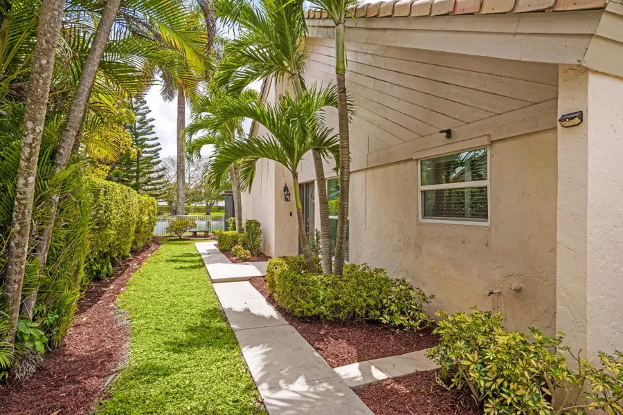 9722 Erica Court, Boca Raton, FL 33496 - #3