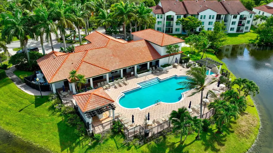 1024 Villa Circle #1024, Boynton Beach, FL 33435 - #3