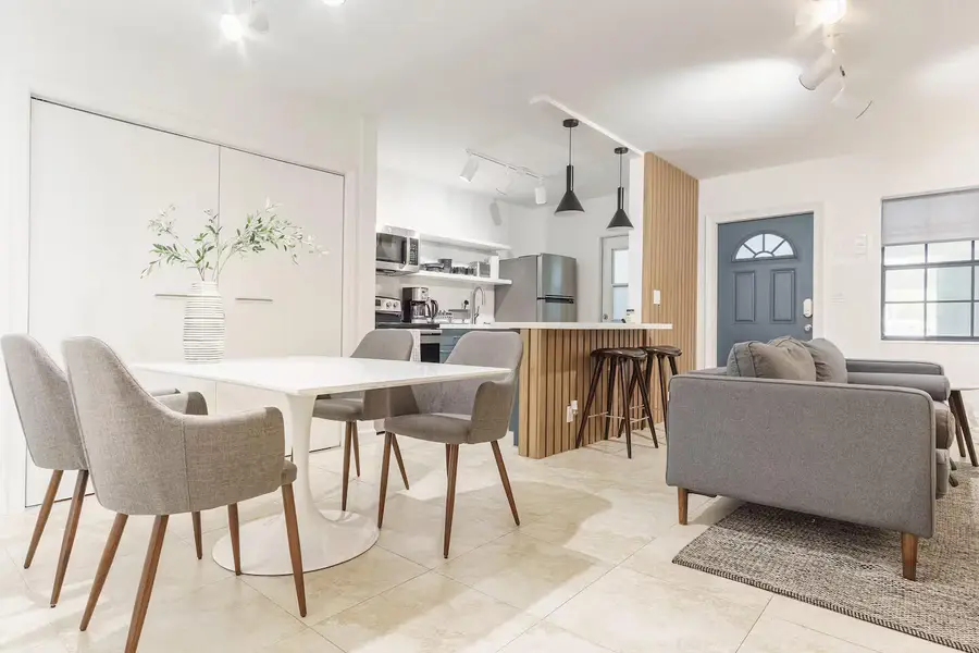 2404 NE 33rd Avenue #4, Fort Lauderdale, FL 33305 - #2