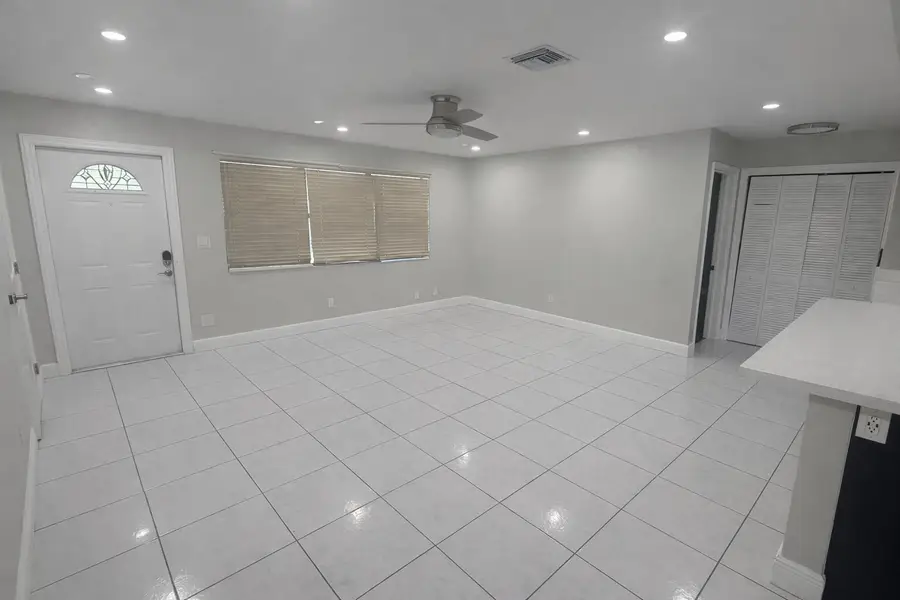 2800 SW 9th Street, Fort Lauderdale, FL 33312 - #3