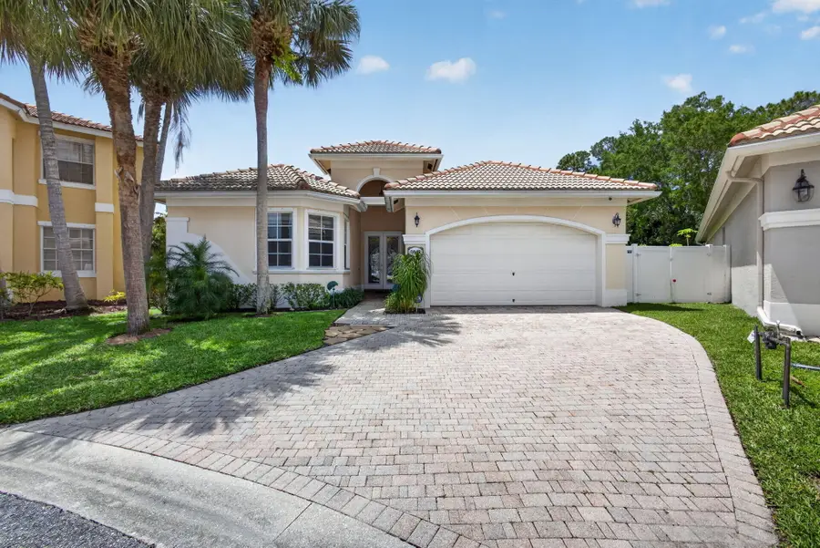8642 Plum Cay, Royal Palm Beach, FL 33411 - #2