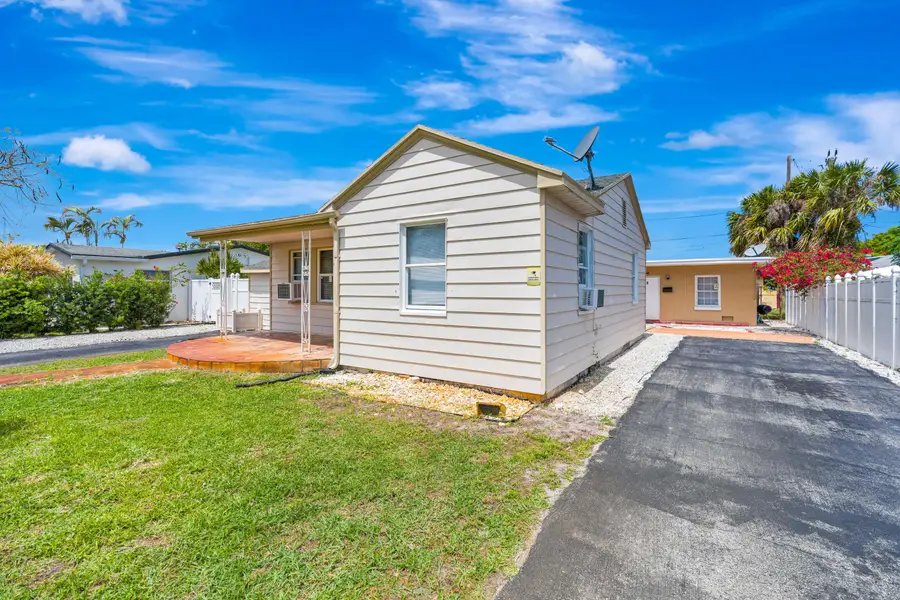 505 Foresteria Drive, Lake Park, FL 33403 - #2