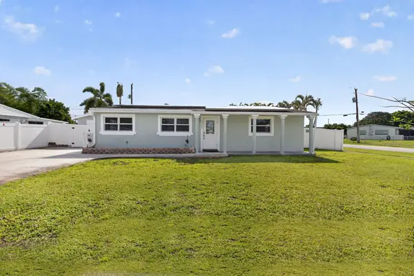 9342 Bloomfield Drive, Palm Beach Gardens, FL 33410