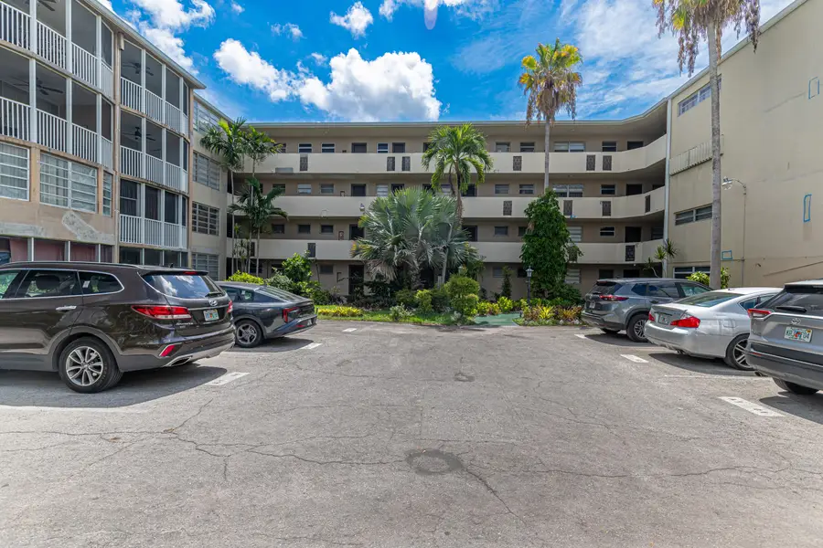 1660 NE 191st Street #Unit 311, North Miami Beach, FL 33179 - #3