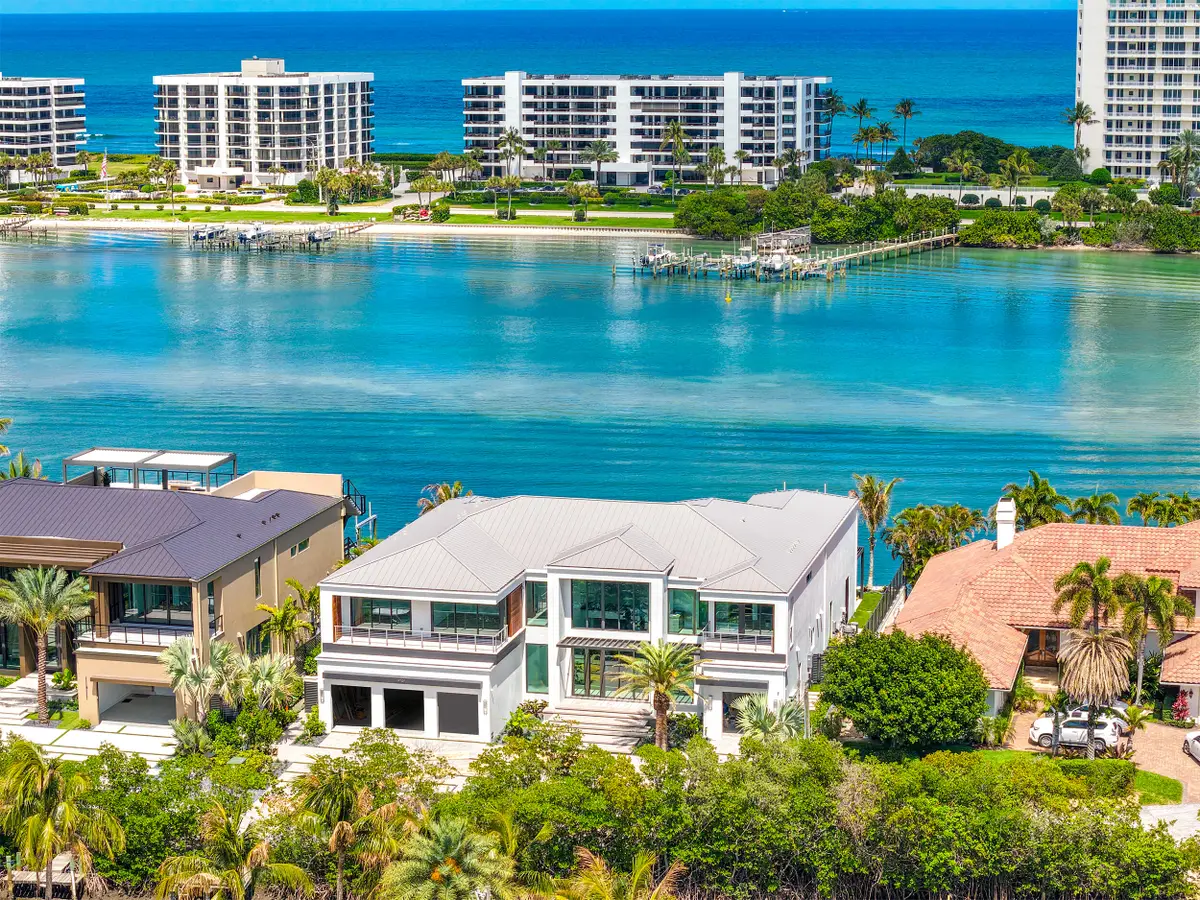 19709 Harbor Road N, Jupiter, FL 33469 - #1