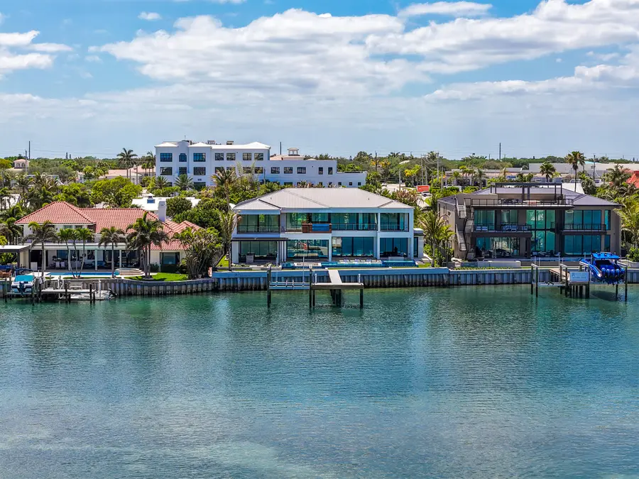 19709 Harbor Road N, Jupiter, FL 33469 - #3