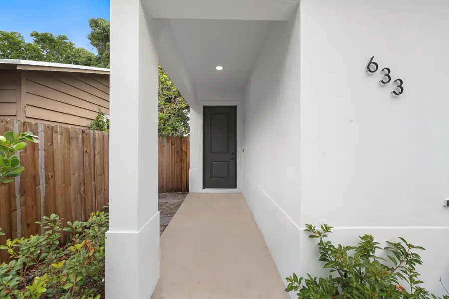 633 55th Street, West Palm Beach, FL 33407 - #3