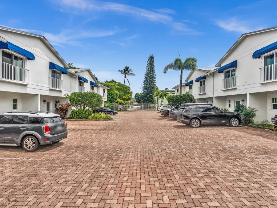 835 NE 19th Avenue #9, Fort Lauderdale, FL 33304 - #3