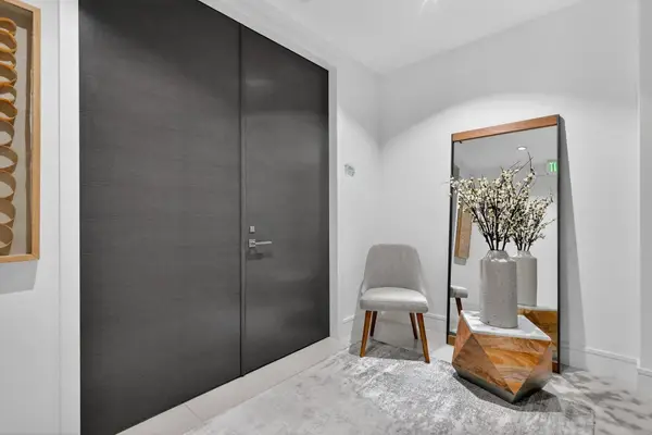 3250 NE 188th Street #706, Aventura, FL 33180