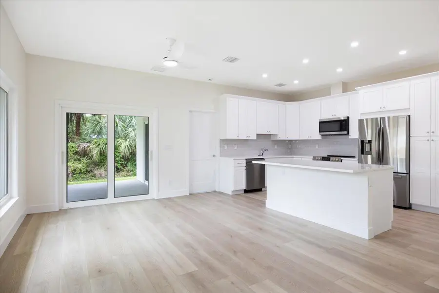 2376 28th Avenue Sw, Vero Beach, FL 32968 - #3