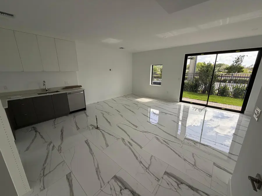 110 NW 15th Court, Pompano Beach, FL 33060 - #3