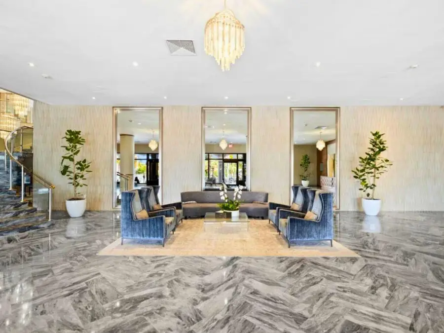 5401 Collins Avenue #Apt 144, Miami Beach, FL 33140 - #2