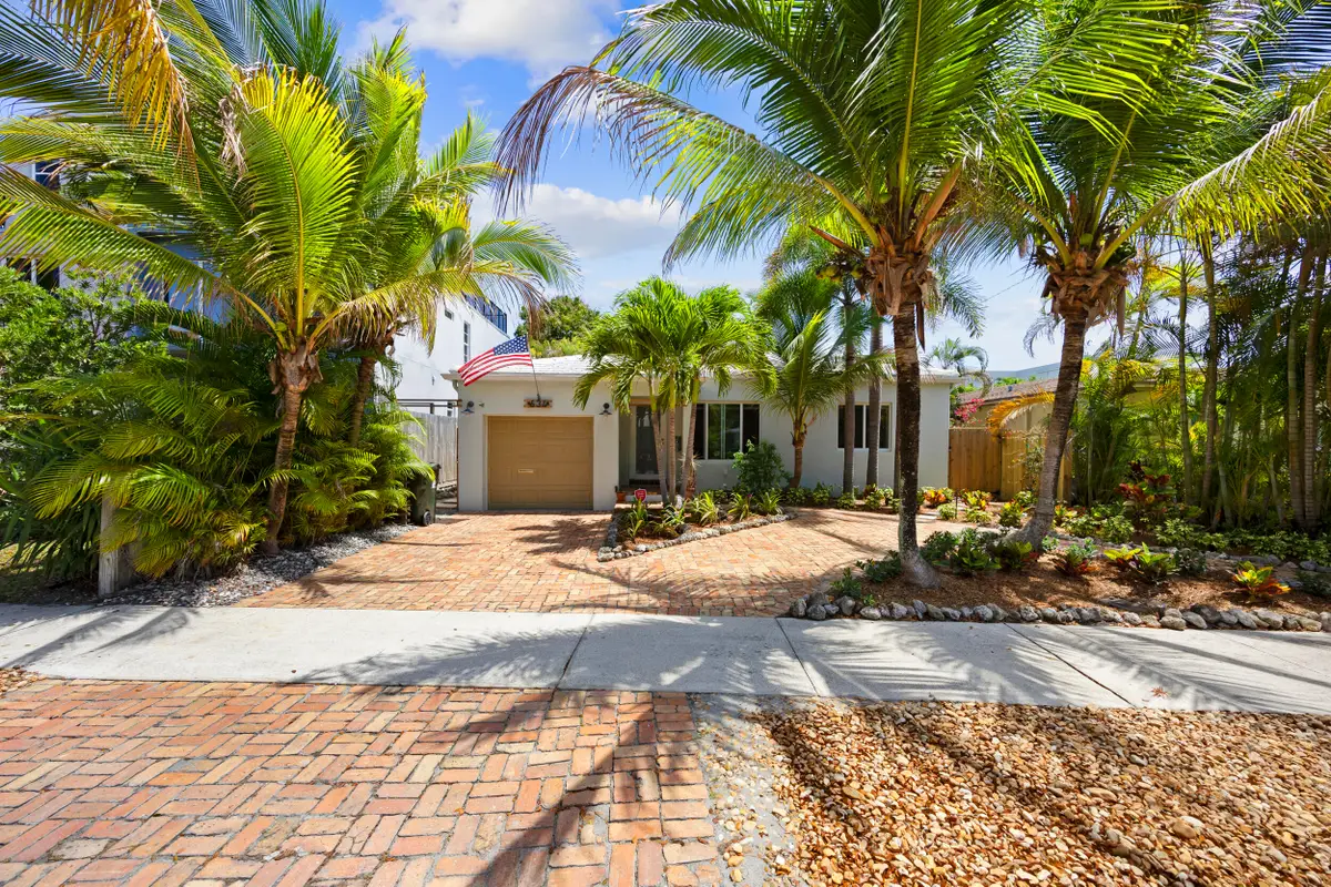 634 NE 17th Way, Fort Lauderdale, FL 33304 - #1