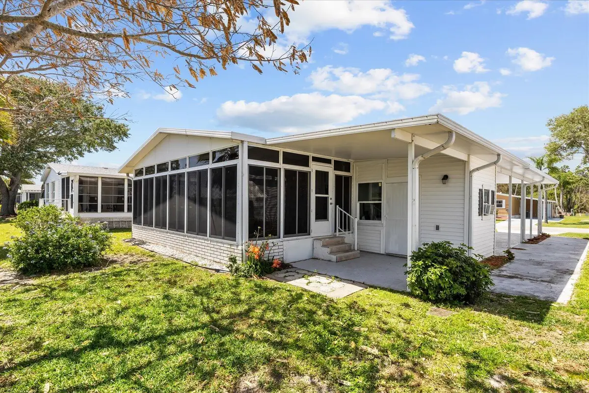 2948 Fiddlewood Circle, Port Saint Lucie, FL 34952 - #1