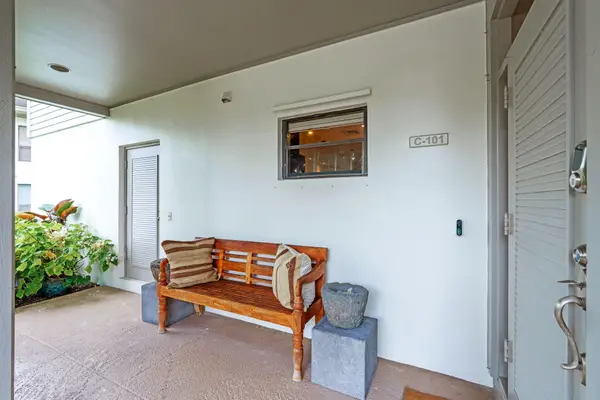 11830 Pebblewood Drive #101, Wellington, FL 33414