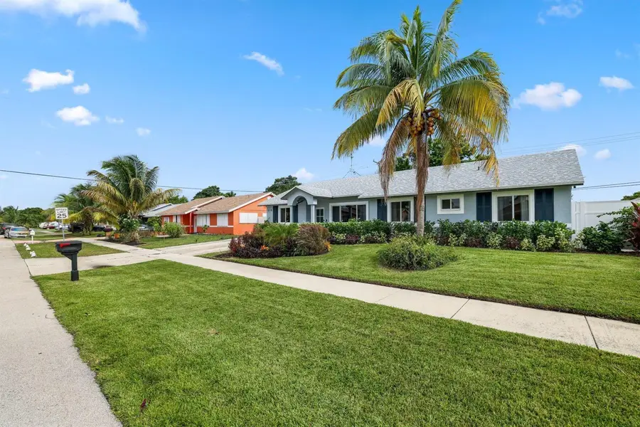 510 NE 38th Street, Deerfield Beach, FL 33064 - #2