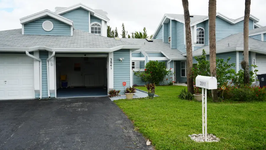 3841 Island Club Circle E, Lake Worth, FL 33462 - #2
