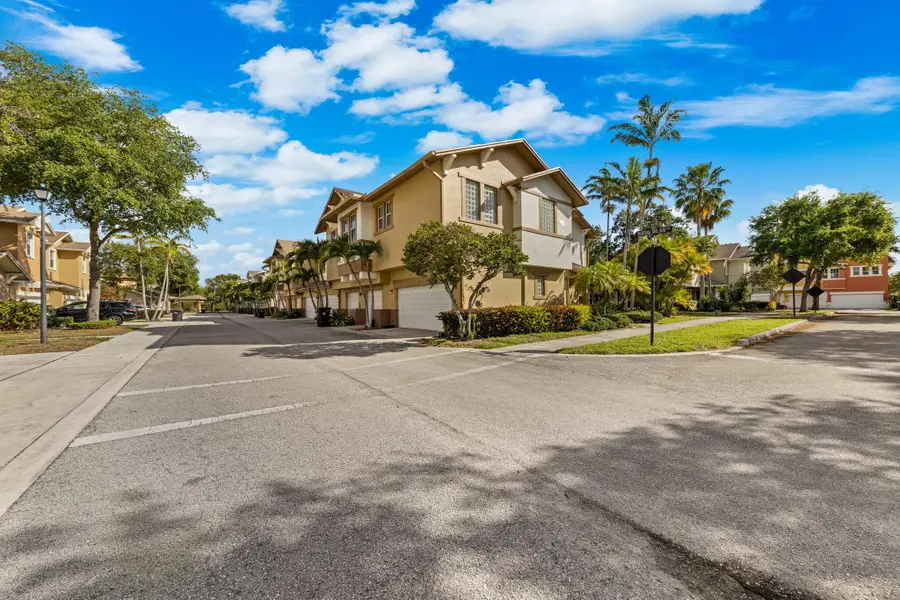 950 Marina Del Ray Lane #1, West Palm Beach, FL 33401 - #3