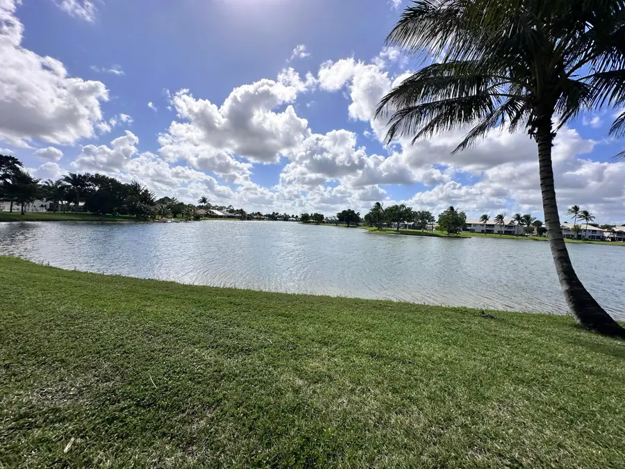 6695 Lake Loran Way, Greenacres, FL 33467 - #2