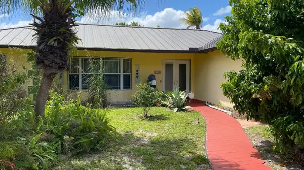 5221 NE 19th Avenue, Fort Lauderdale, FL 33308