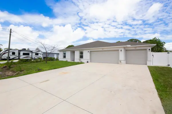 228 SE Sims Circle, Port St Lucie, FL 34984
