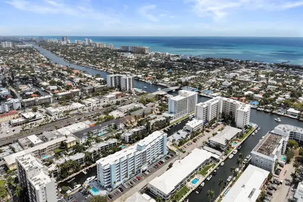 3051 NE 48th Street #702, Fort Lauderdale, FL 33308