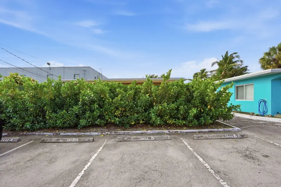 1402 NE 32nd Street #A-b, Oakland Park, FL 33334 - #2