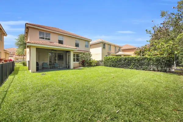 5801 SE Crooked Oak Avenue, Hobe Sound, FL 33455