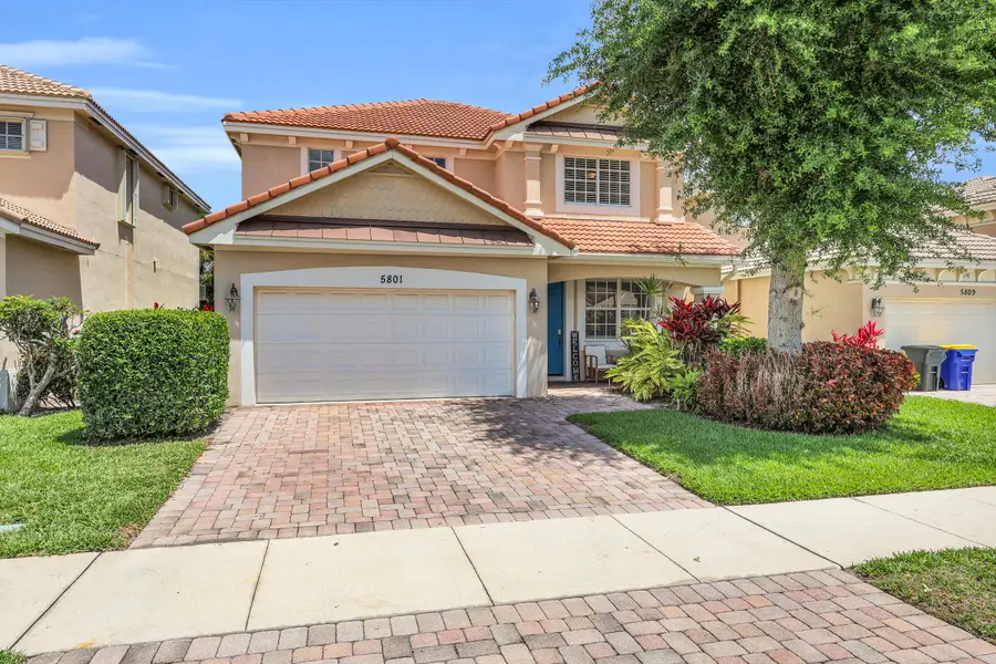 5801 SE Crooked Oak Avenue, Hobe Sound, FL 33455 - #2