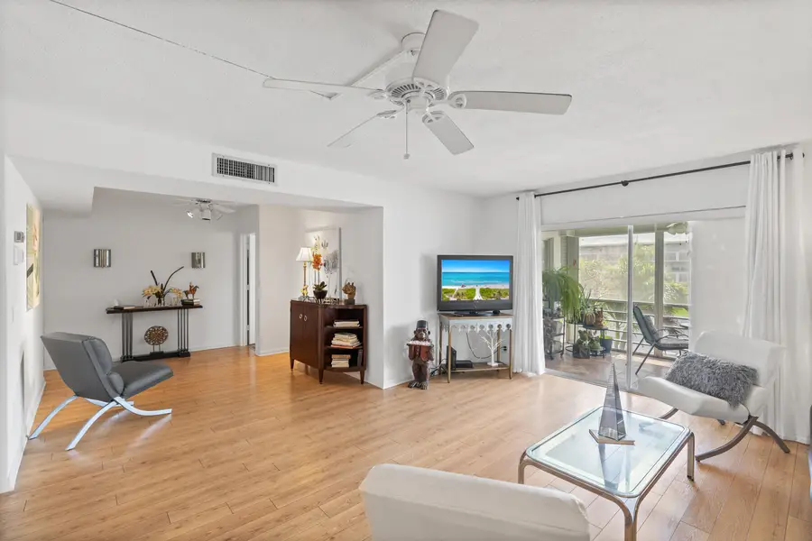 25 SE 13th Street #B3, Boca Raton, FL 33432 - #3