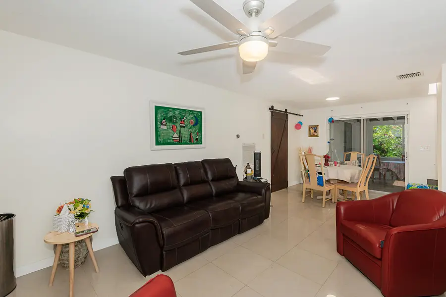 710 NE 58th Court, Oakland Park, FL 33334 - #3