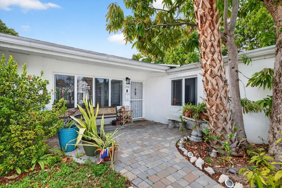1935 SE 25th Avenue, Fort Lauderdale, FL 33316 - #2