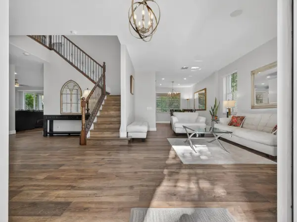 552 Penta Court, Weston, FL 33327