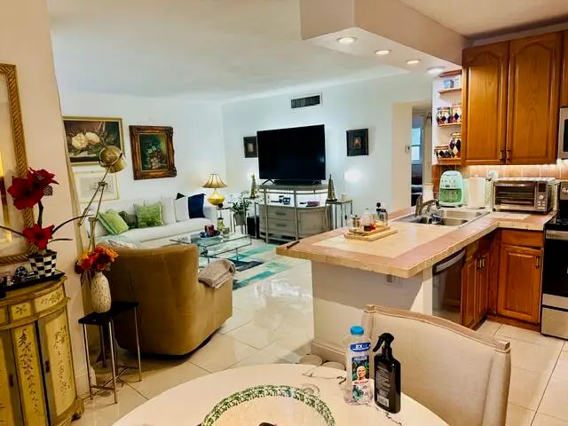 1150 NW 30th Court Nw #203, Wilton Manors, FL 33311 - #2