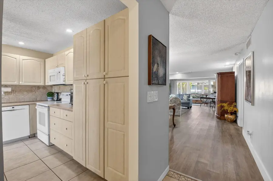 1600 NW 18th Avenue #104, Delray Beach, FL 33445 - #3
