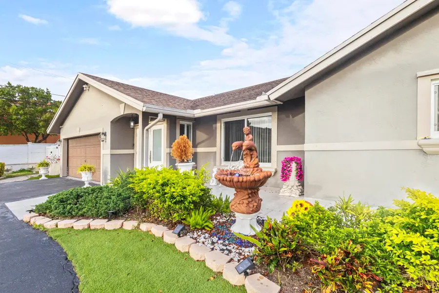 4040 NE 6th Avenue, Deerfield Beach, FL 33064 - #2