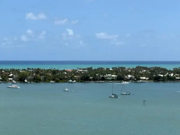 5200 N Flagler Drive #1604, West Palm Beach, FL 33407