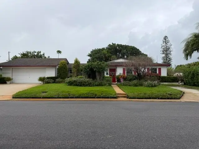 1556 W 35th Street, Riviera Beach, FL 33404 - #1