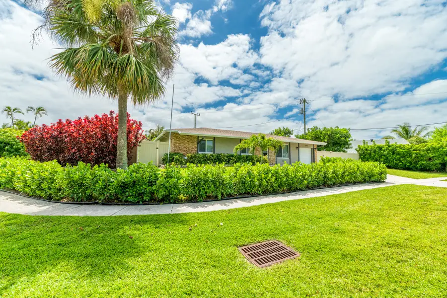 8099 Santa Fe Trail, Boca Raton, FL 33487 - #2