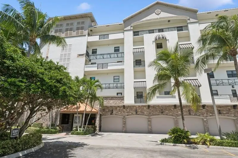 1035 S Federal Highway #Ph 8, Delray Beach, FL 33483 - #1