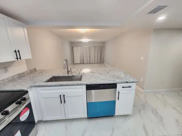 485 N Pine Island Road #204a, Plantation, FL 33324