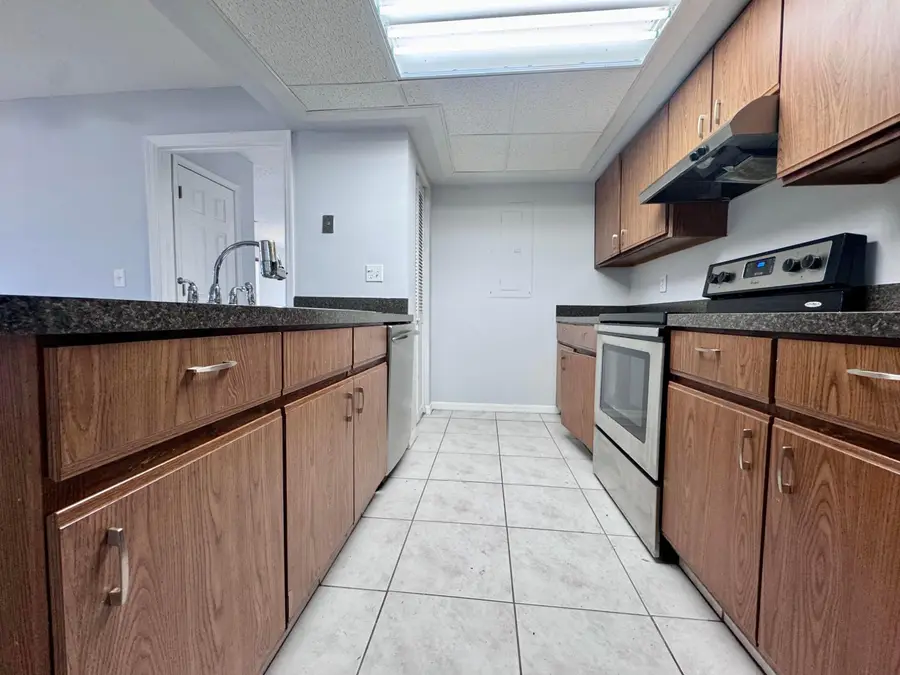 5889 Snowdrop Way, West Palm Beach, FL 33415 - #3