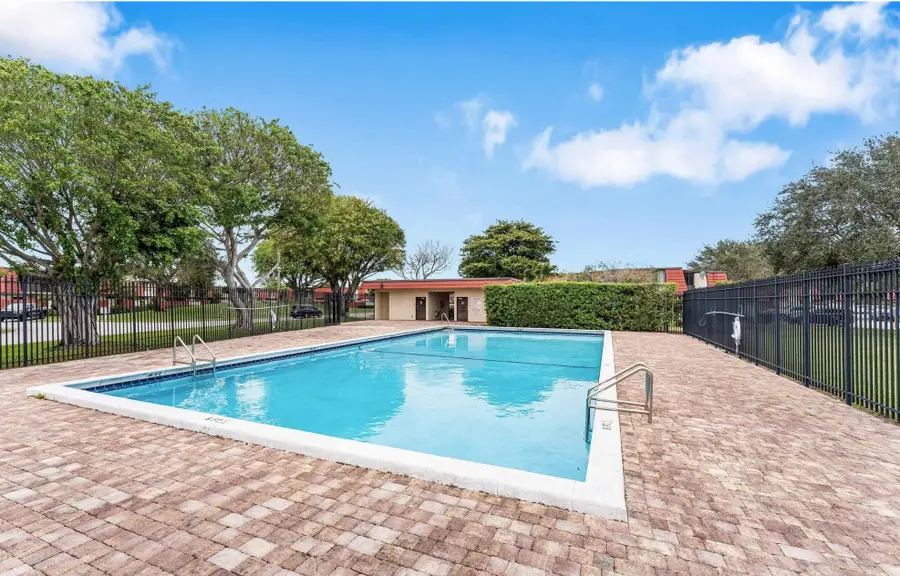 3915 Victoria Drive, West Palm Beach, FL 33406 - #3