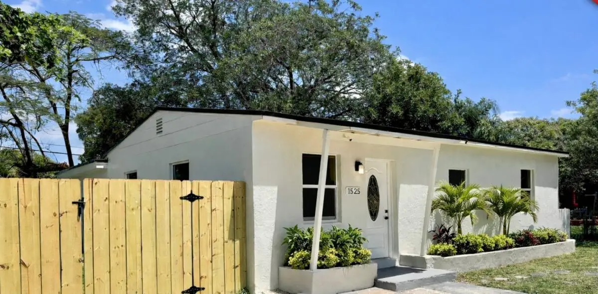 1525 NW 14th Court, Fort Lauderdale, FL 33311 - #1