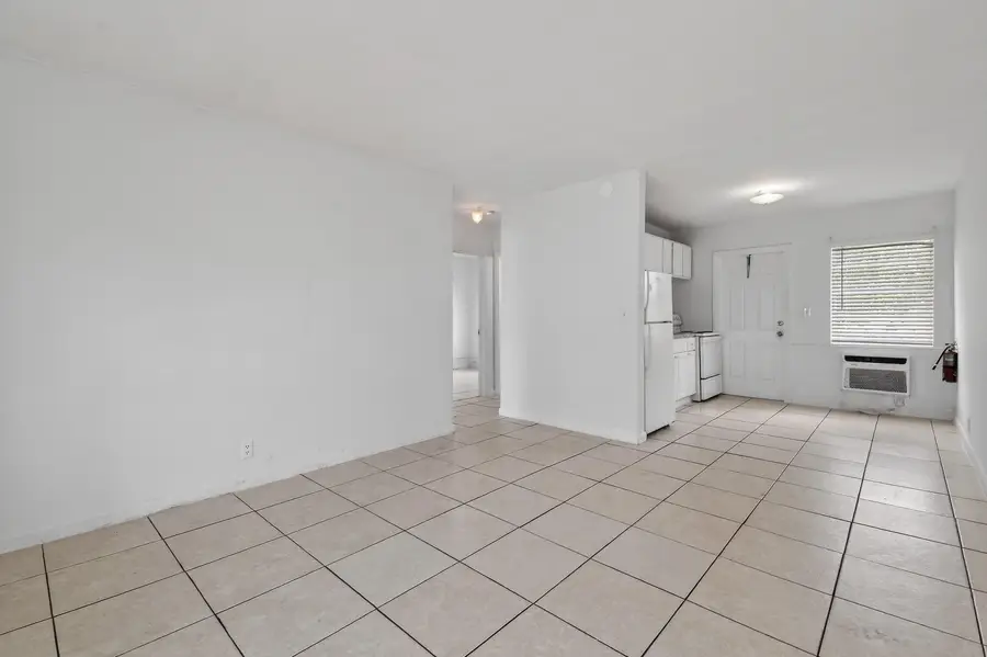 1172 W 34th Street #1, Riviera Beach, FL 33404 - #3