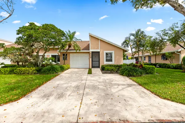 8089 Springtree Road, Boca Raton, FL 33496