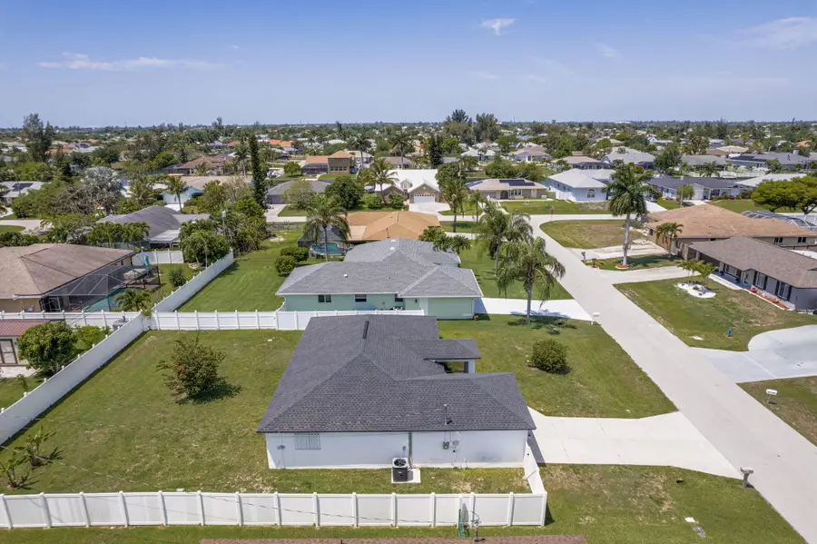 610 SE 21st Lane, Cape Coral, FL 33990 - #3